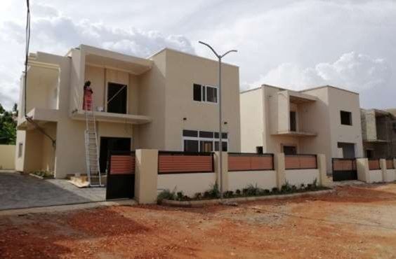 Modern twin-villa residential complex