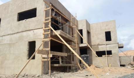 Structural frame with scaffolding
