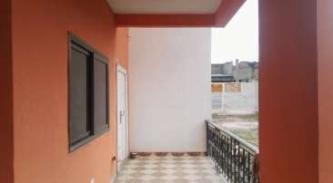 Interior finishes and balustrade